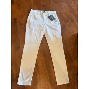 Woman’s Democracy ab solution jeans white size 8